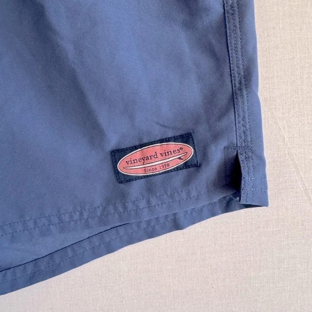 Vineyard Vines Men's Blue Swim Shorts size XL